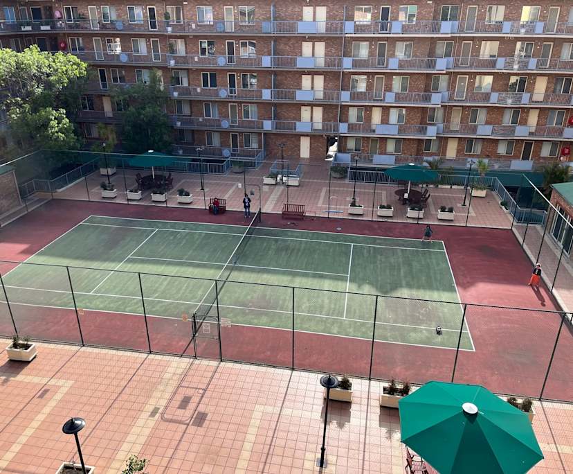 Furnished room in a flatshare