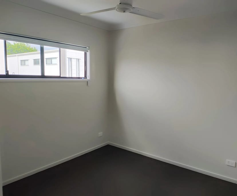 Unfurnished room with own bathroom
