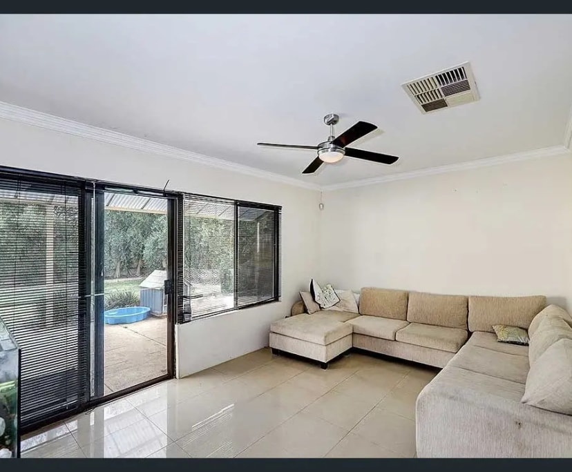 Room for Rent in High Perth 230, Unfurni...