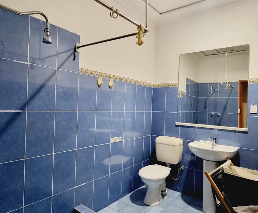 $250, Share-house, 6 bathrooms, Liverpool NSW 2170