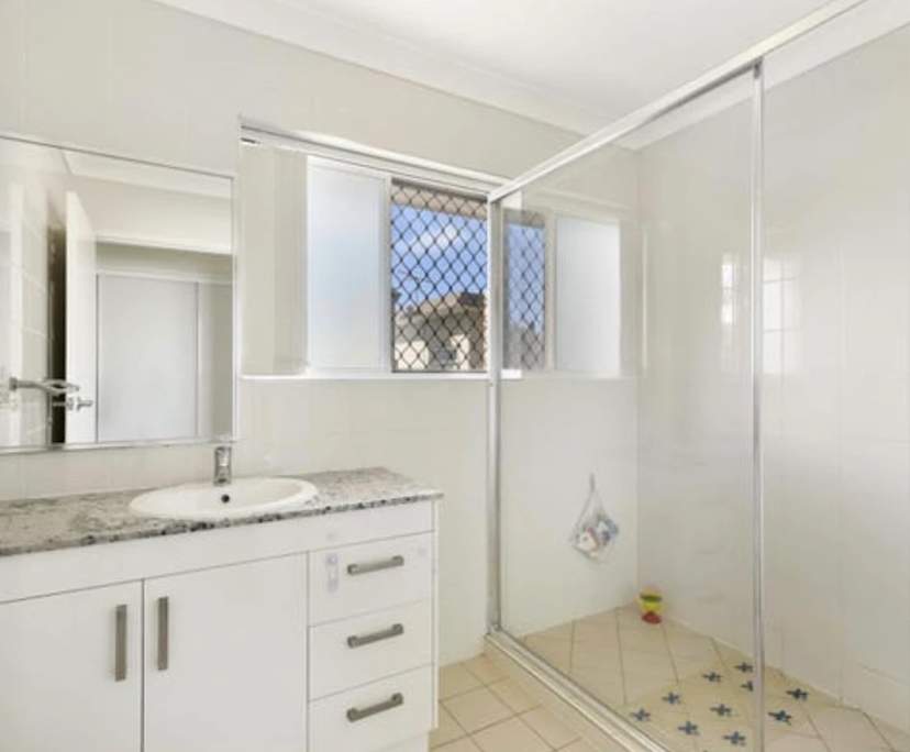 $310, Flatshare, 2 bathrooms, New Farm QLD 4005