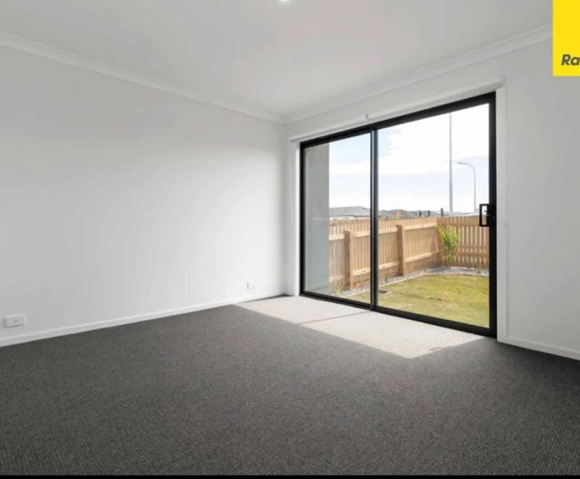 propertyImage