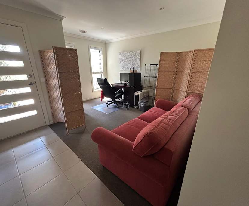 Whole property with 3 rooms for rent