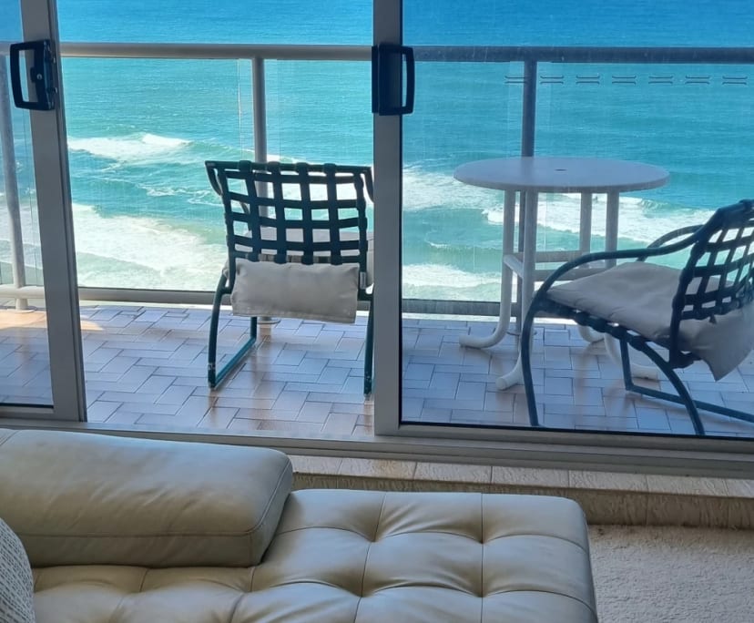 $450, Flatshare, 2 bathrooms, Surfers Paradise QLD 4217