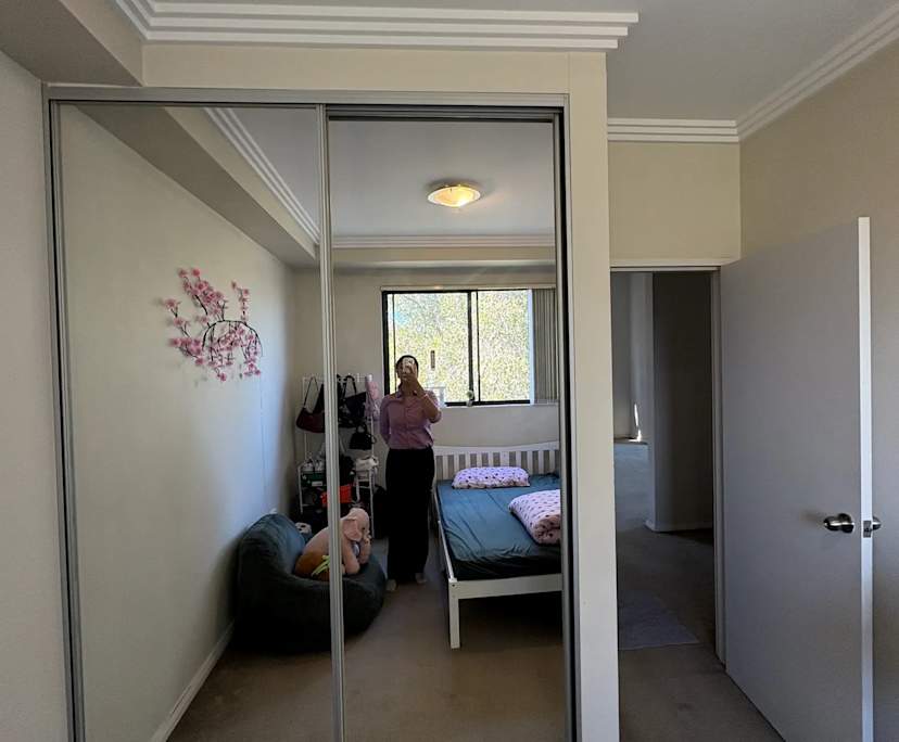Room in a share house