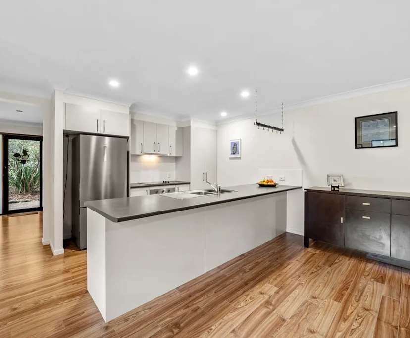 Whole property with 4 rooms for rent