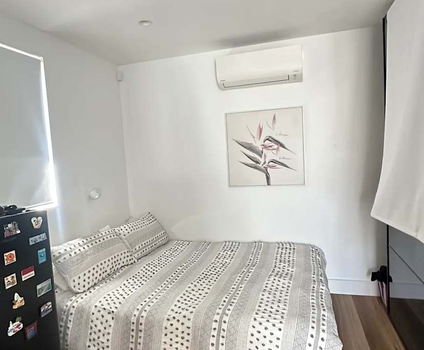 Furnished room studio flat for rent