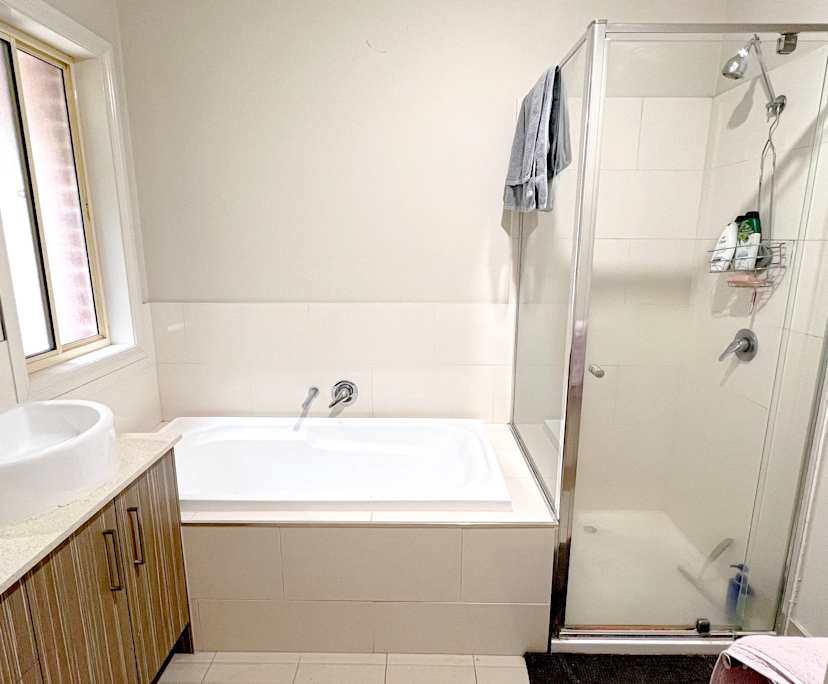 $200, Share-house, 3 bathrooms, Werribee VIC 3030