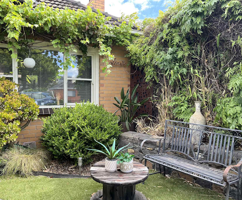 $380, Share-house, 2 bathrooms, Bentleigh East VIC 3165