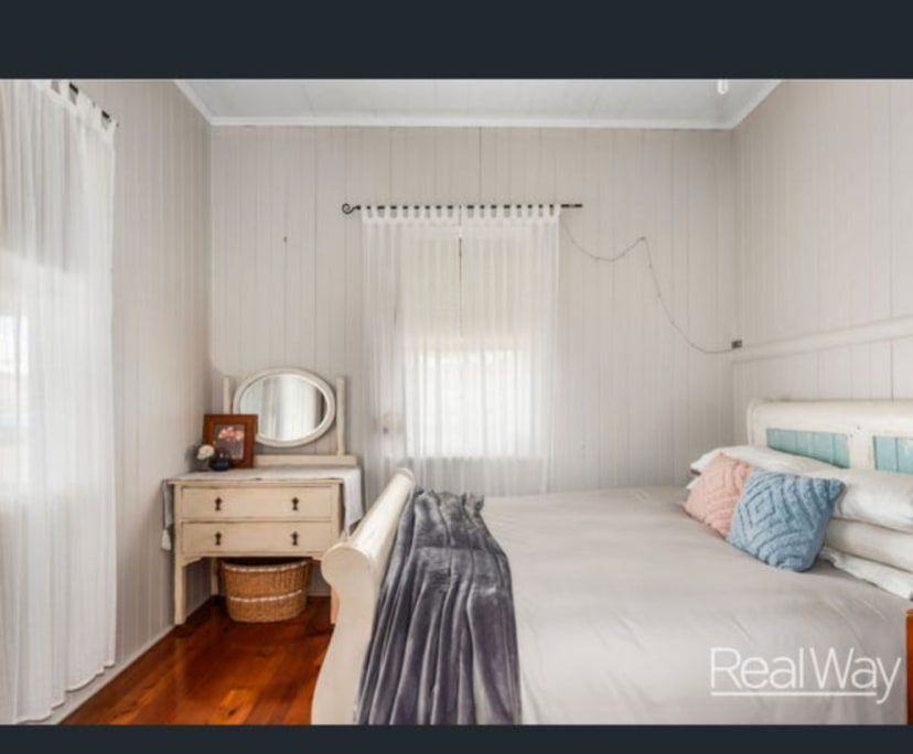 Room in a share house
