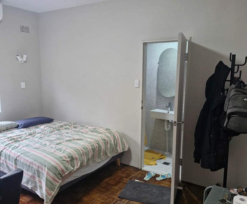 Furnished room studio flat for rent