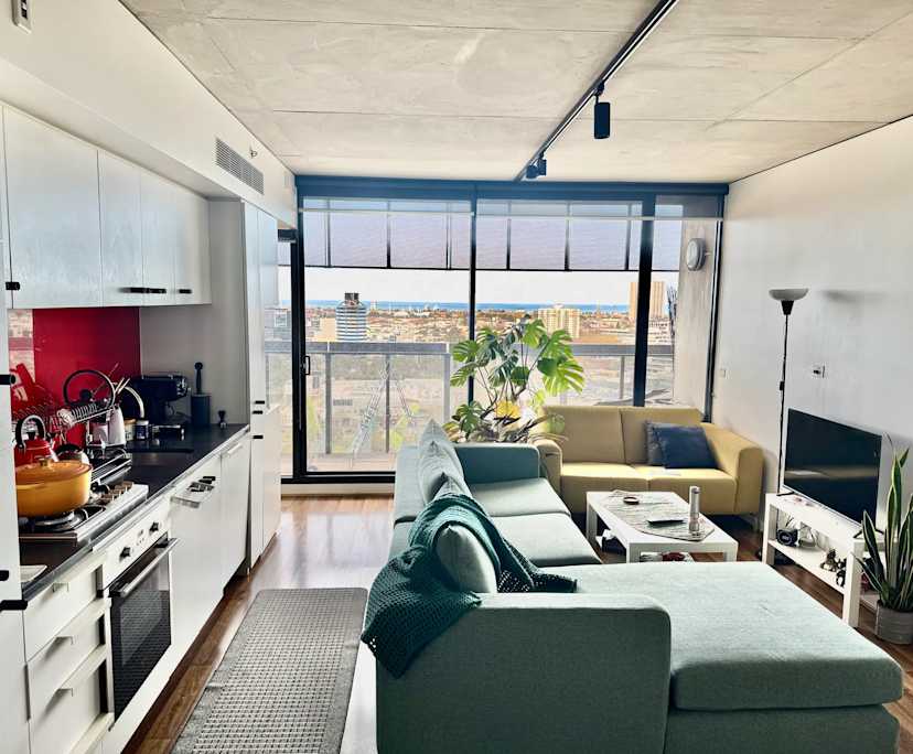 Unfurnished room with own bathroom
