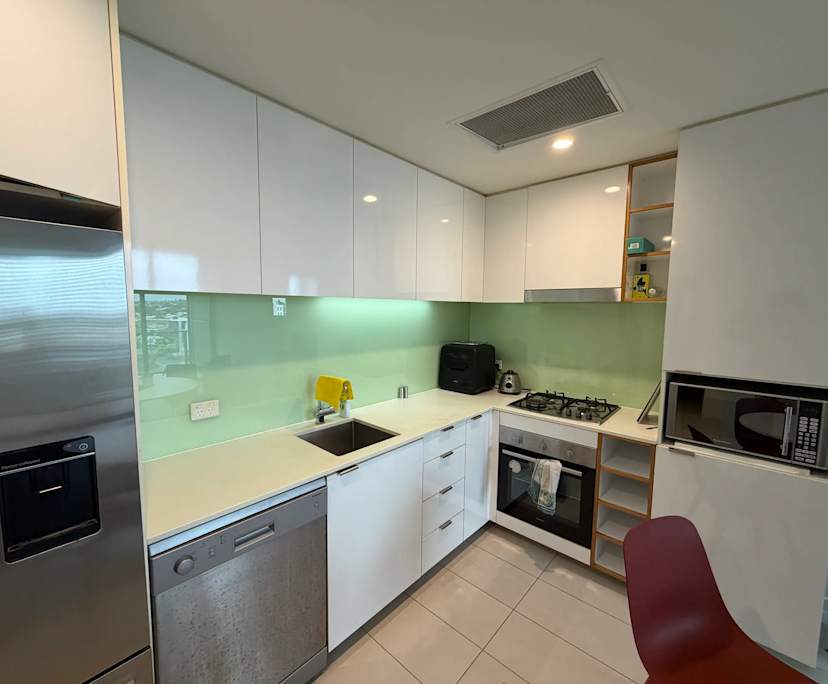 $360, Flatshare, 2 bathrooms, South Brisbane QLD 4101