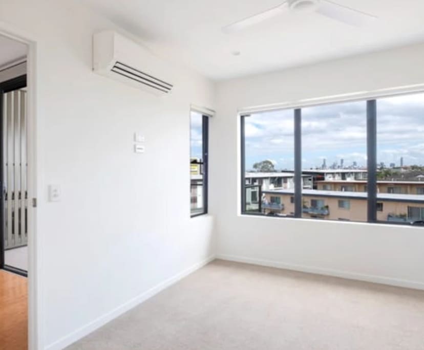Room with ensuite in a flatshare