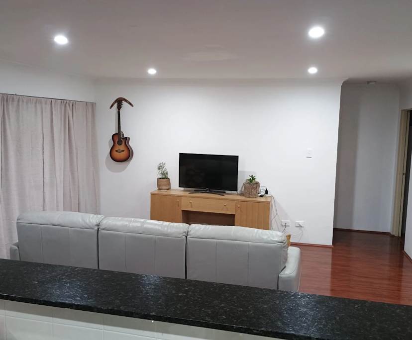 Whole property with 3 rooms for rent