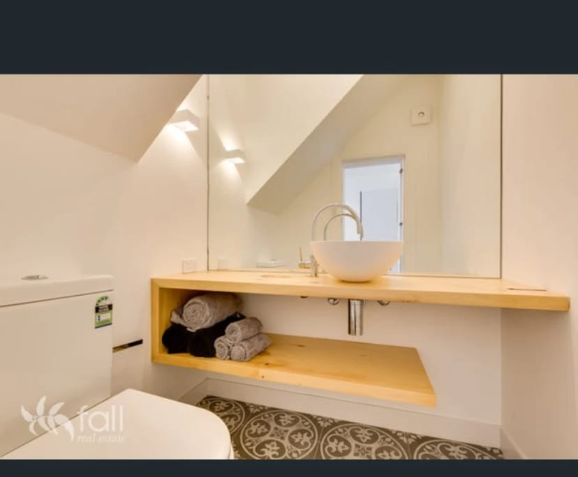 Room with ensuite in a share house