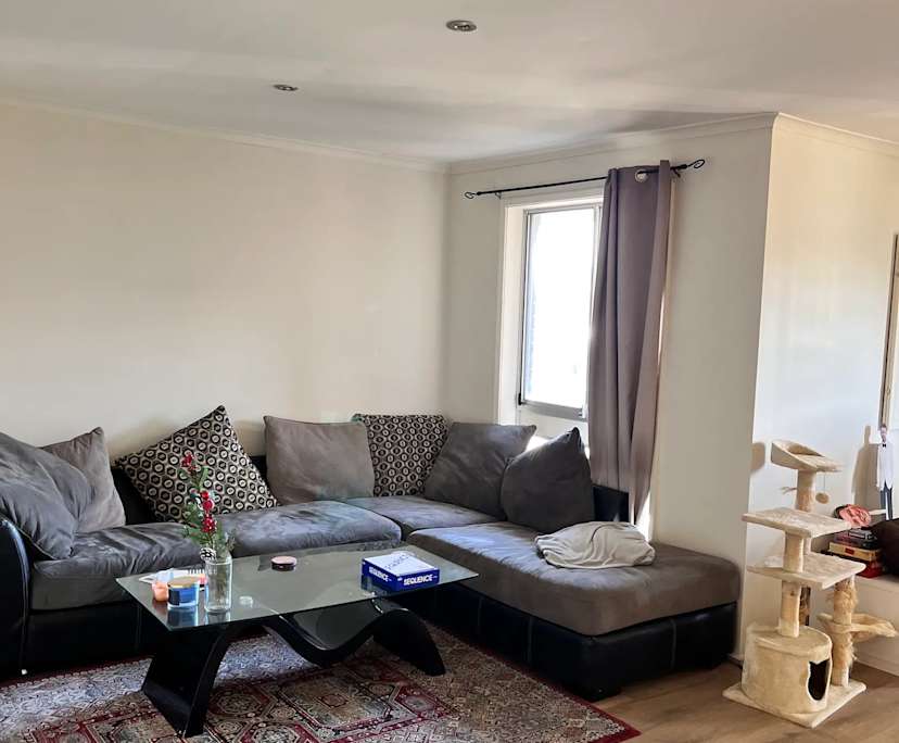 Unfurnished room in a share house