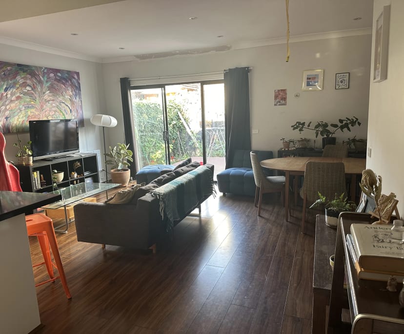 Room in a share house