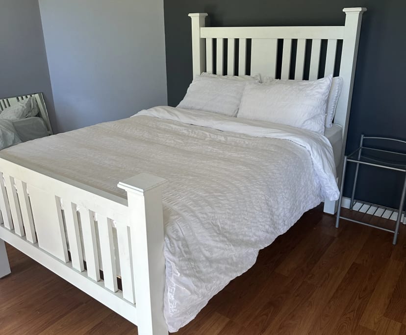 $300, Student-accommodation, 6 bathrooms, Moama NSW 2731