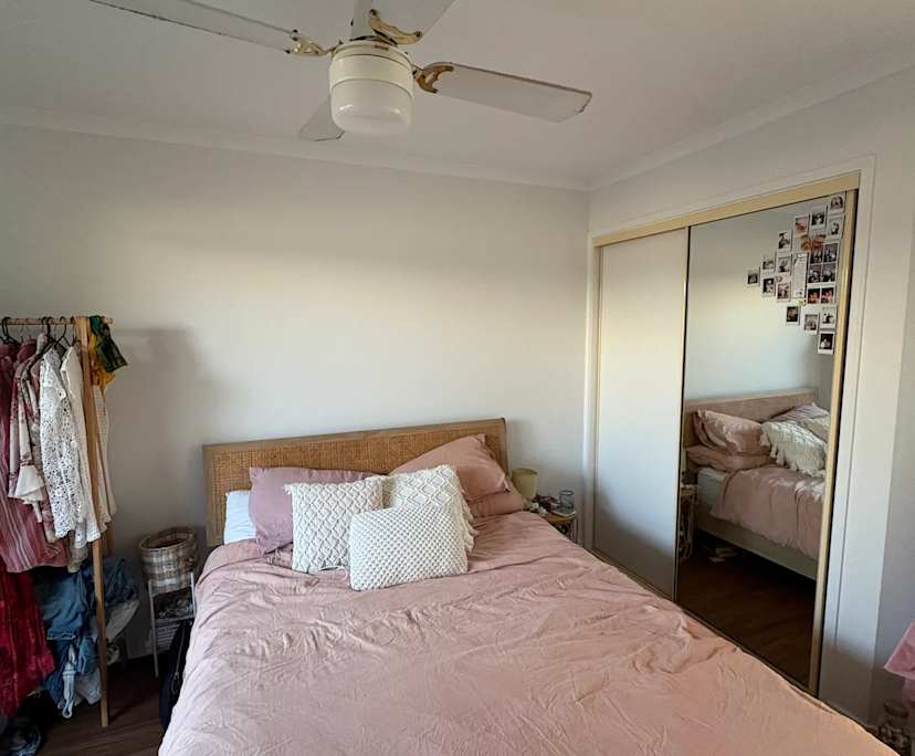 Unfurnished room in a flatshare