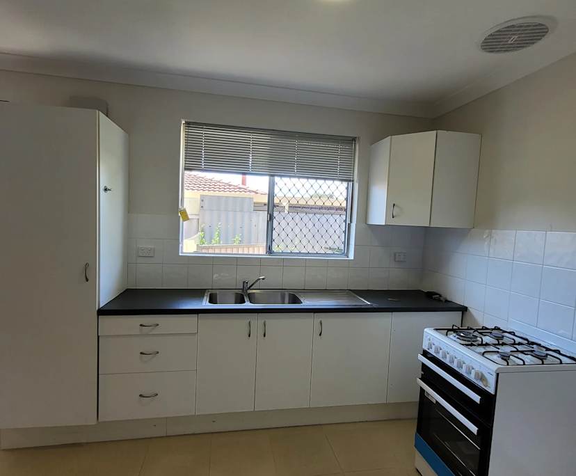 $700, Whole-property, 3 bathrooms, Kewdale WA 6105