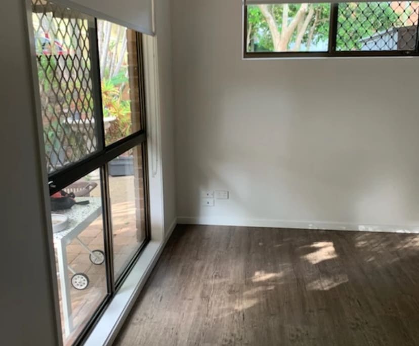 Room studio flat for rent