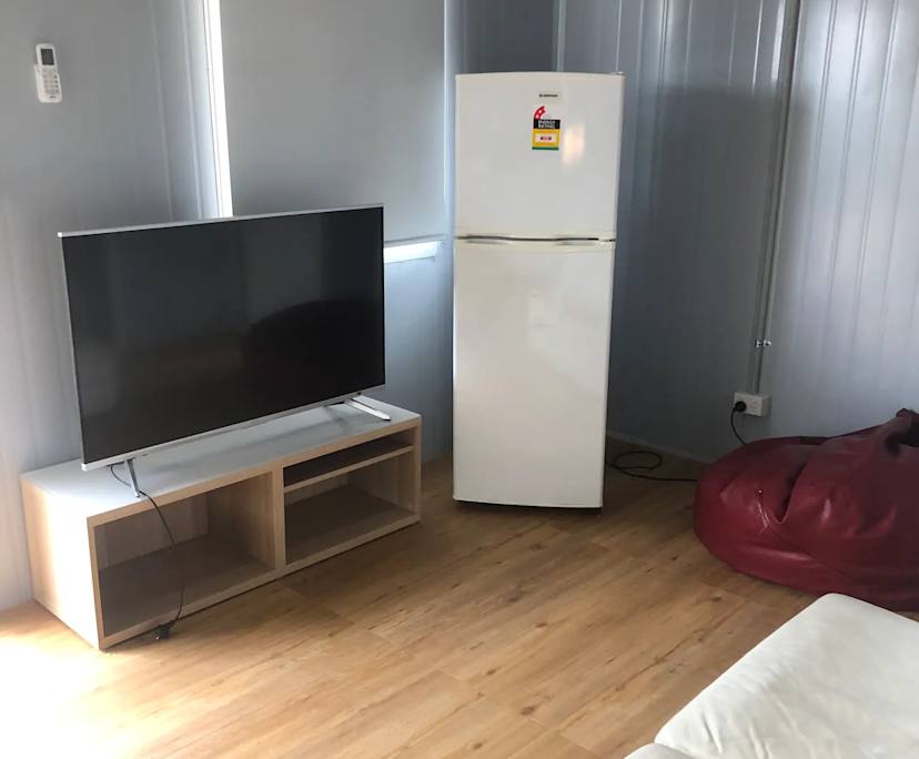 Whole property with 2 rooms for rent