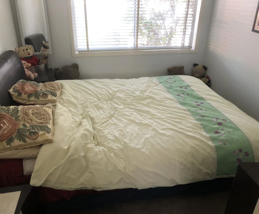Room in a share house