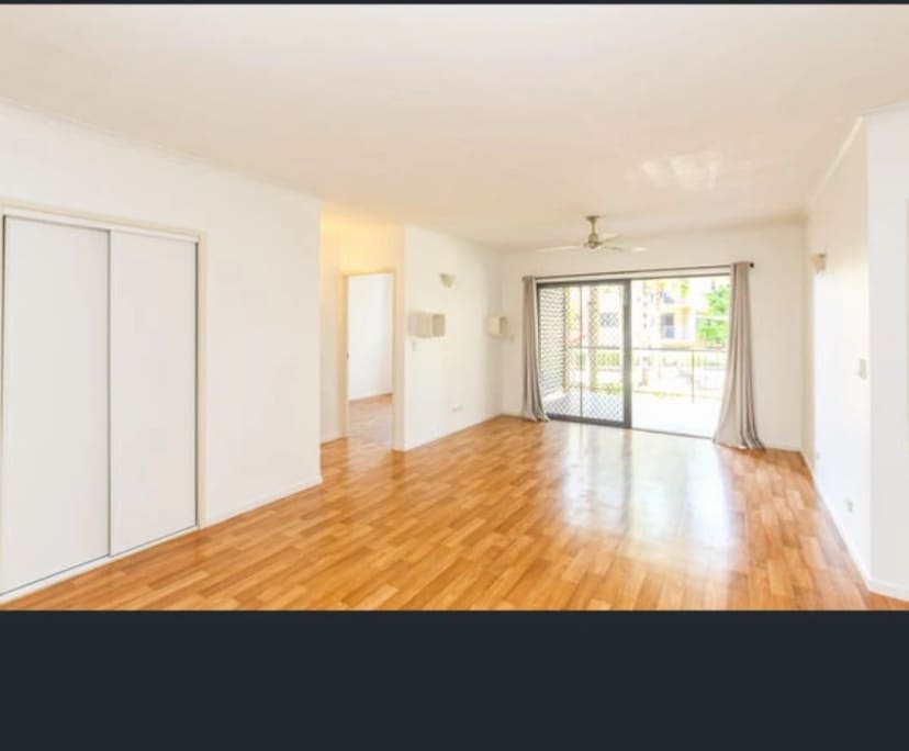 Whole property with 2 rooms for rent
