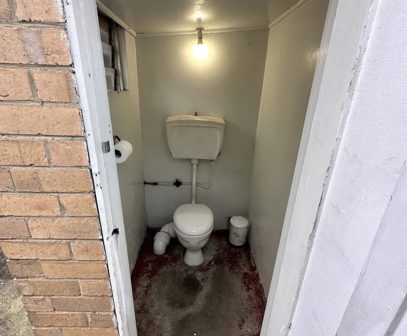 $490, Share-house, 6 bathrooms, Brunswick VIC 3056