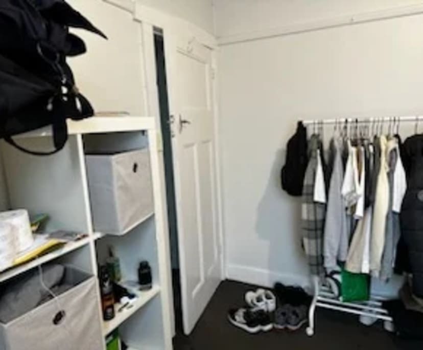 $825, Share-house, 3 bathrooms, Murrumbeena VIC 3163