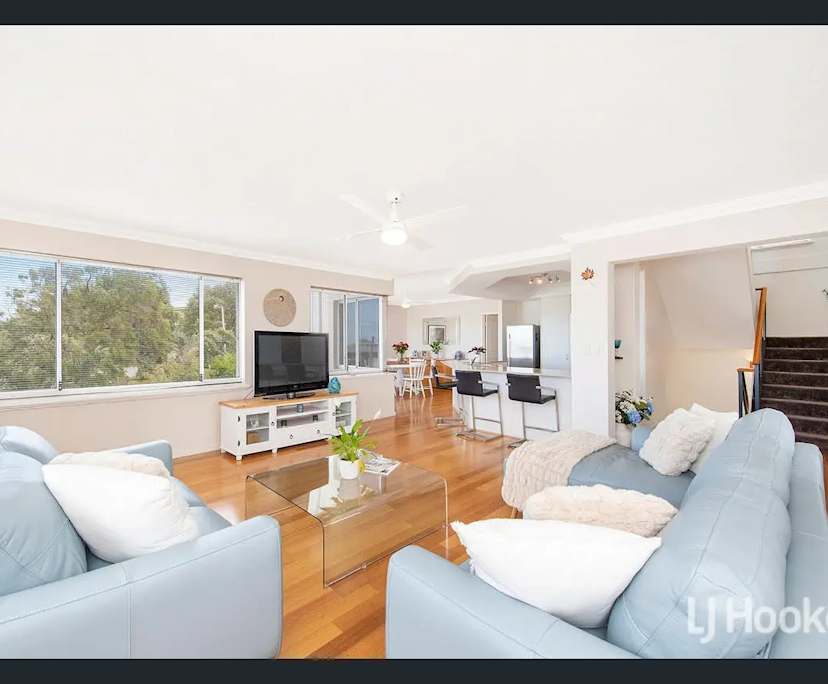 Whole property with 3 rooms for rent