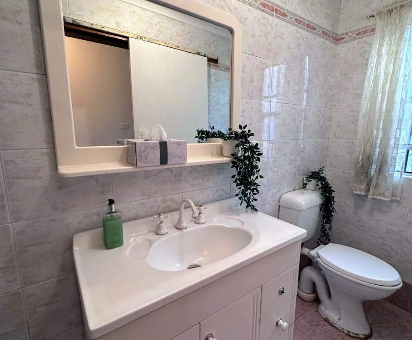 $280, Flatshare, 3 bathrooms, Lewisham NSW 2049