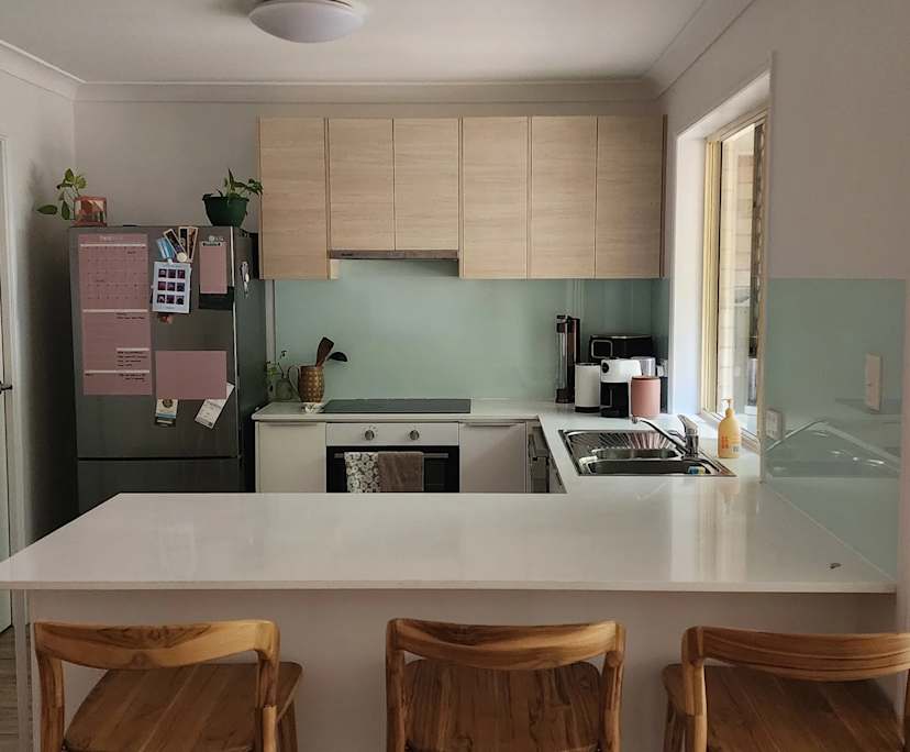 $300, Share-house, 3 bathrooms, Mitchelton QLD 4053