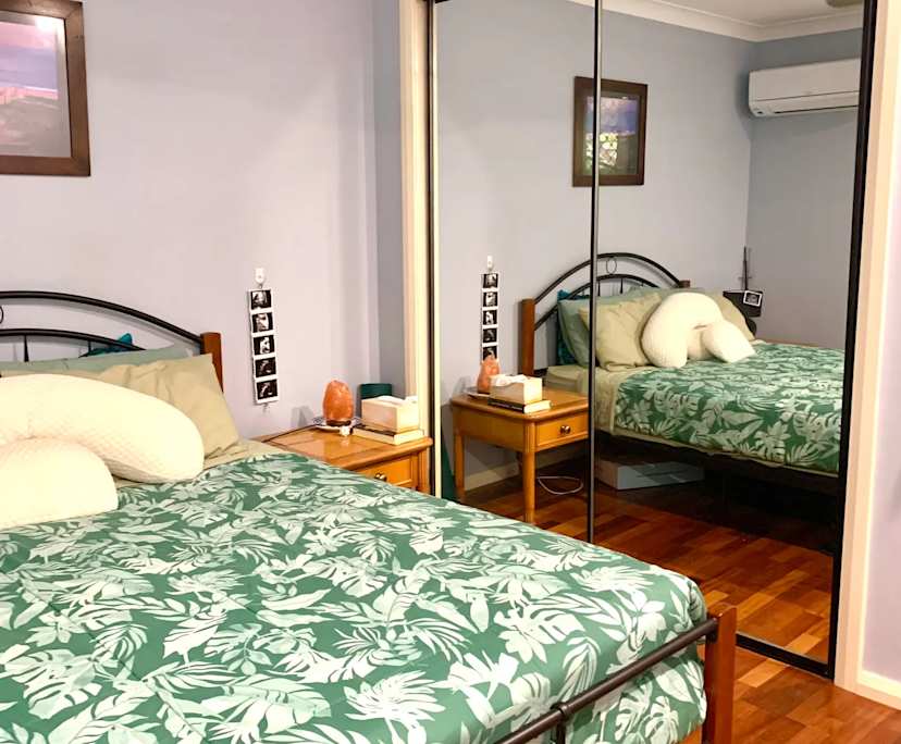 $370, Share-house, 3 bathrooms, Mooroobool QLD 4870