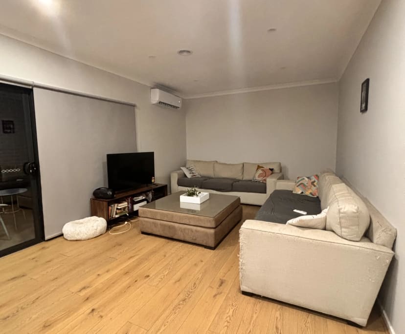 Room in a share house