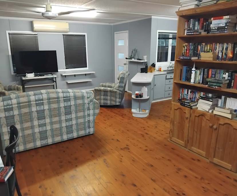 $210, Share-house, 3 bathrooms, Dalby QLD 4405