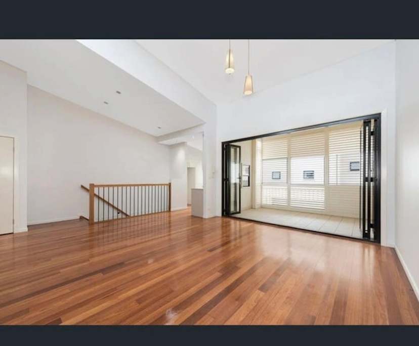 Unfurnished room in a share house