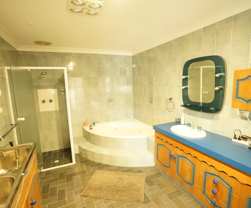 $240, Share-house, 4 bathrooms, Beverley SA 5009