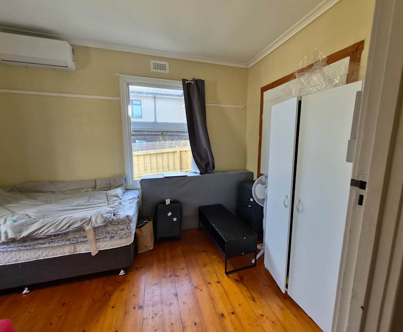 Furnished room with own bathroom