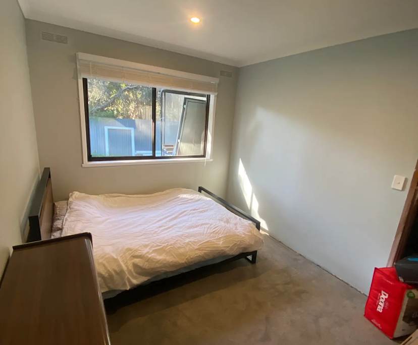 Room in a share house