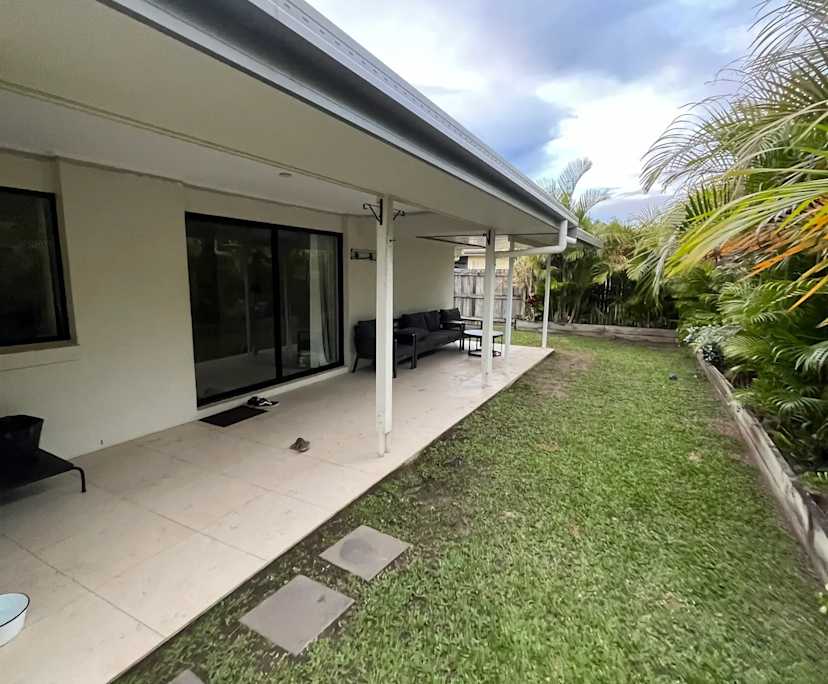 Unfurnished room with own bathroom