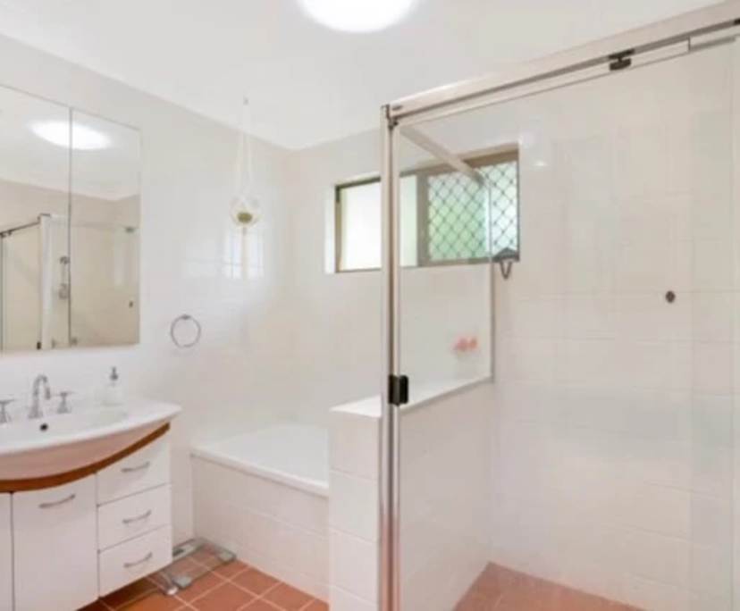 $335, Share-house, 2 rooms, Mermaid Waters QLD 4218, Mermaid Waters QLD 4218