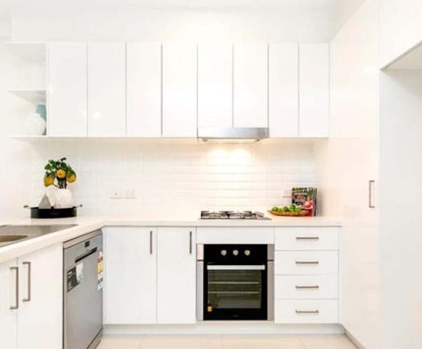 Room in a share house