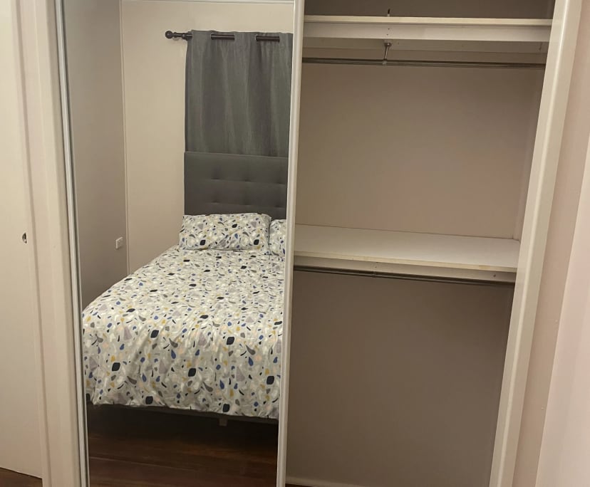 Room in a share house