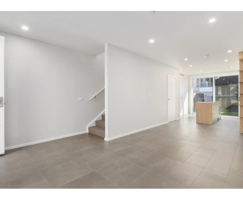 Unfurnished room with own bathroom