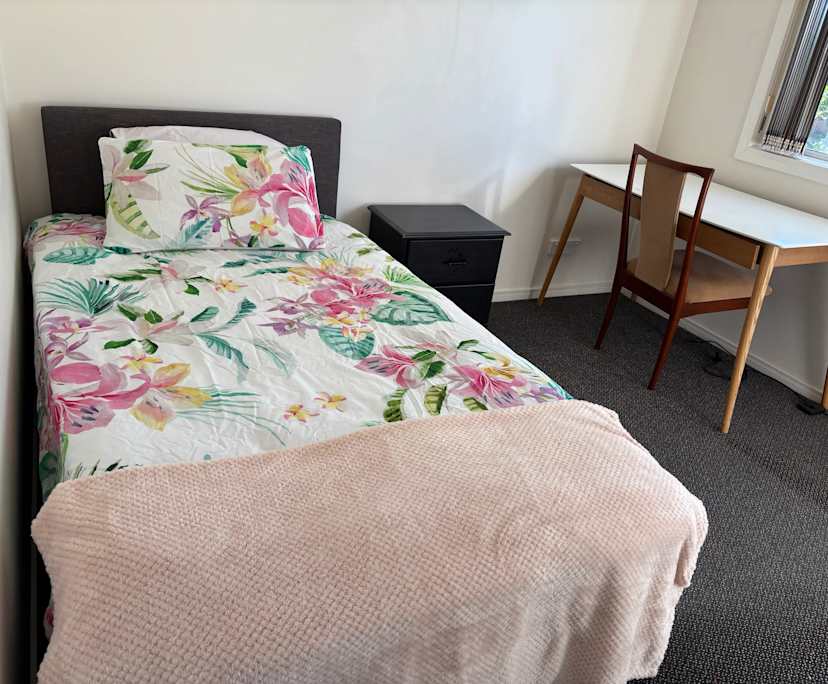 $300, Flatshare, 2 bathrooms, Mount Gravatt QLD 4122