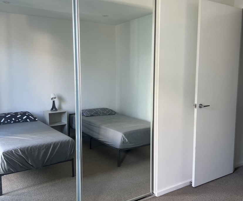 Furnished room in a flatshare