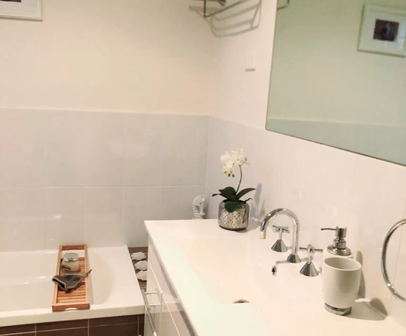 Furnished room with own bathroom