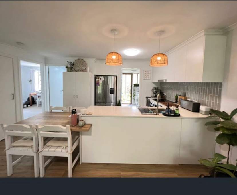 $825, Whole-property, 2 bathrooms, Burleigh Heads QLD 4220